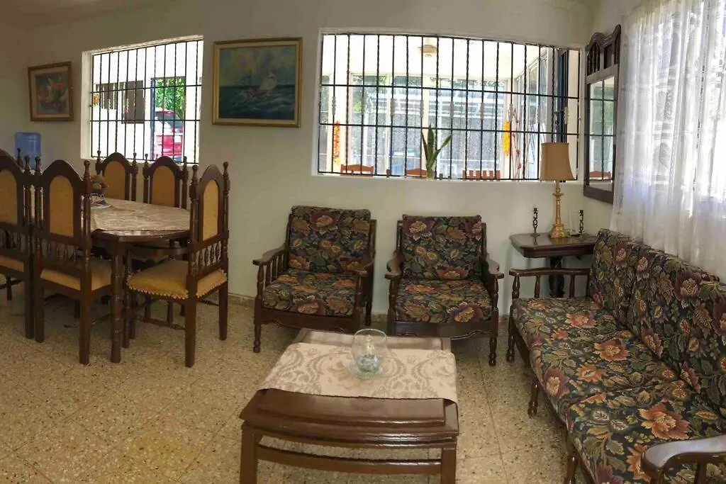 Villa Cordero - Las Calderas Bani Holiday home